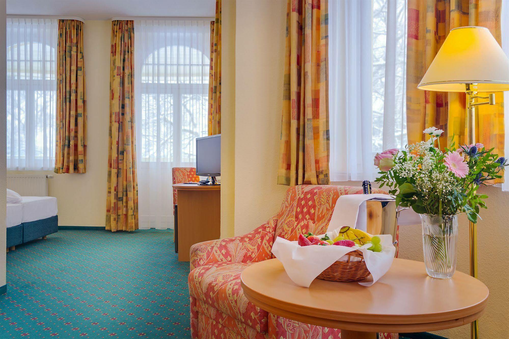 Ferien Hotel Villa Suedharz Sülzhayn Exterior foto
